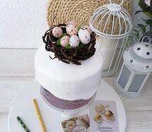 Кулич бездрожжевой с вяленой клюквой и жареным миндалём