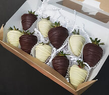 Клубника в шоколаде Темный и молочный