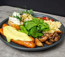 Завтрак Хаса Ви с марсельскими колбасками