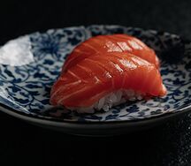 Нигири дикий лосось