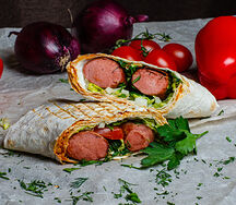 Сосиска в лаваше двойная