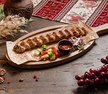 Люля-кебаб из курицы с зеленью