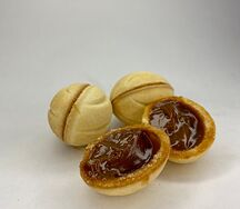 Орешек с вареной сгущенкой