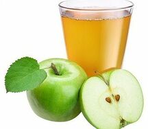 Свежевыжатый яблочный сок