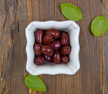 Оливки с косточкой