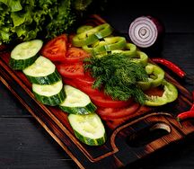 Свежая овощная нарезка