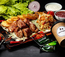 Ланч с шашлыком из свинины