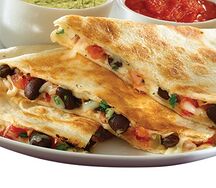 Кесадилья с мясом и фасолью