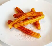 Чуррос Пиканте с пряной паприкой