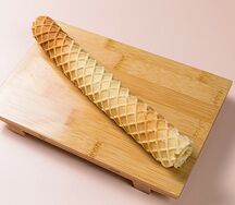 Трубочка вафельная с вареной сгущенкой