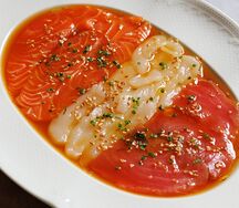 Крудо с гребешком, тунцом и лососем