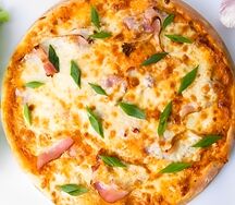 Пицца с беконом