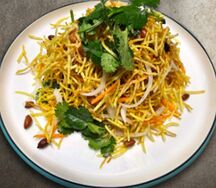 Салат с жареным картофелем