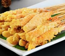 Хрустящие королевские креветки на шпажках