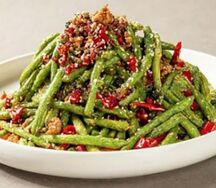 Жареная зеленая фасоль с рубленым мясом