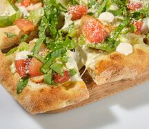 Пиццета Цезарь с курицей