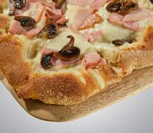 Пиццета Окорок и грибы