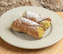 Канноли с фисташкой