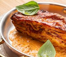 Гранд лазанья с мортаделлой и соусом болоньезе