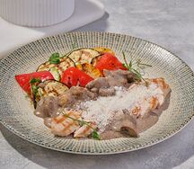 Индейка с грибным соусом