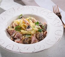 Тальятелле с грибами и ветчиной