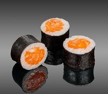 Хосомаки сяке