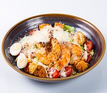 Цезарь с креветками на гриле