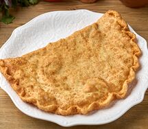 Большой чебурек с телятиной