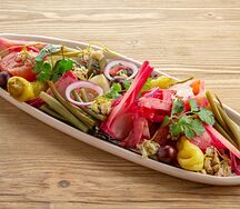 Тарелка домашних солений