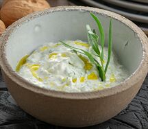 Мезе Дзадзики