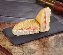 Онигири темпура с лососем терияки