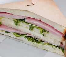 Сэндвич с ветчиной и сыром