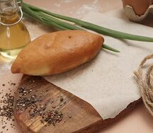 Пирожок с куриной и говяжьей печенью