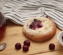 Сдоба с вишней