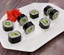 Ролл с огурцом