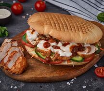 Шаверма в пите с шашлыком из курицы