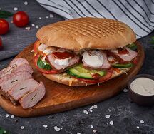 Шаверма в пите с шашлыком из свинины