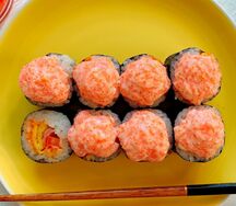 Запеченный ролл с беконом