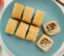 Ролл жареный угорь