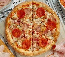 Пицца Четыре мяса