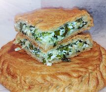 Пирог Курник с луком и яйцом