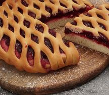 Пирог с вишней из печки