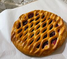 Пирог с вишней из печки