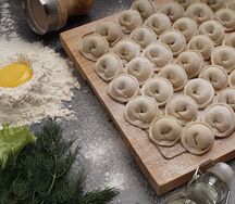 Капустные пельмени ручной лепки