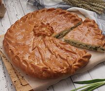 Пирог с зеленым луком и яйцом