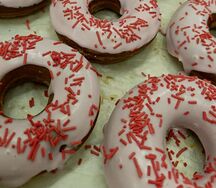 Пончик Малиновый