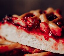 Пирог с брусникой 