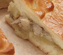 Пирог с картофелем и курицей 