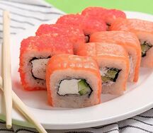 Ролл Филадельфия с огурцом