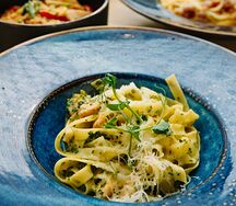 Фетучини с лососем